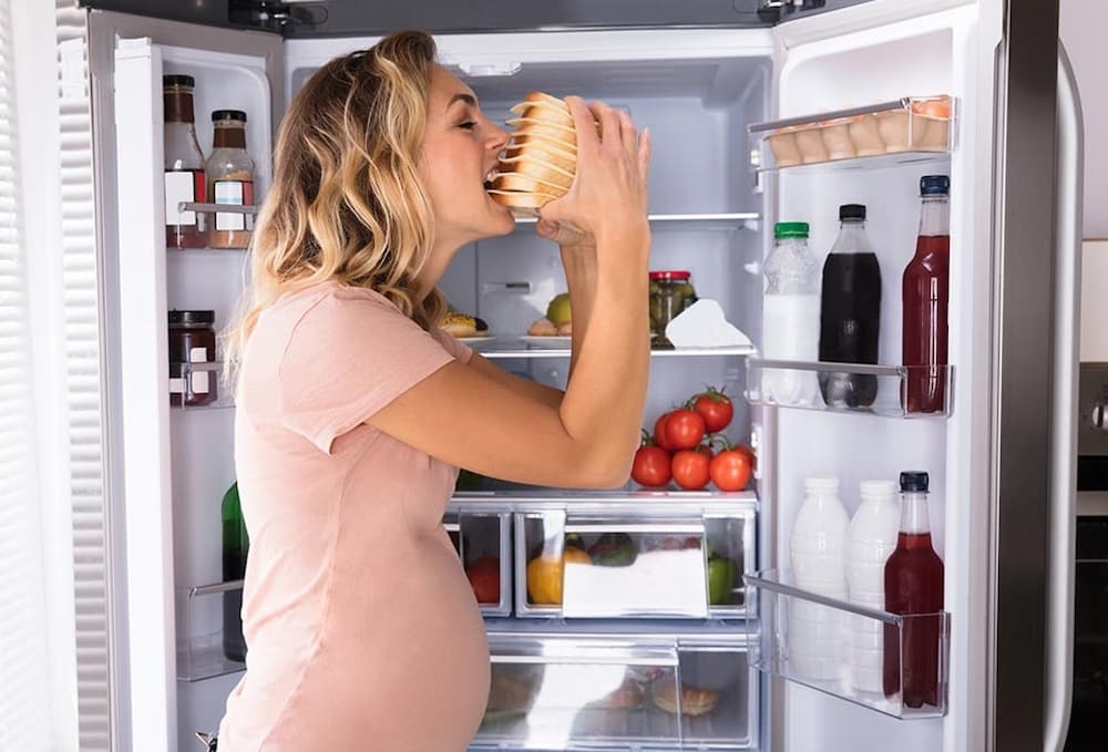 Cravings and desire for certain foods in pregnant