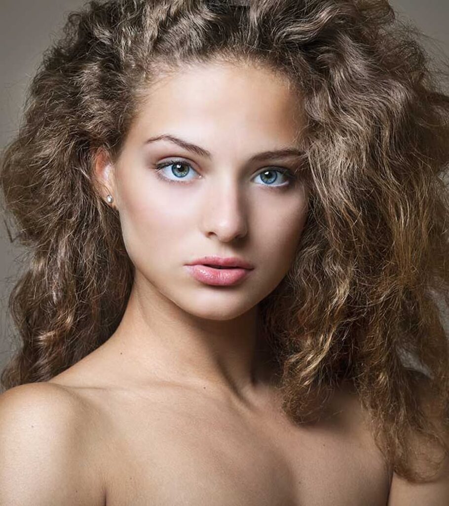How Do I Get Rid Of My Frizzy Hair? Beautiful But Tough 01
